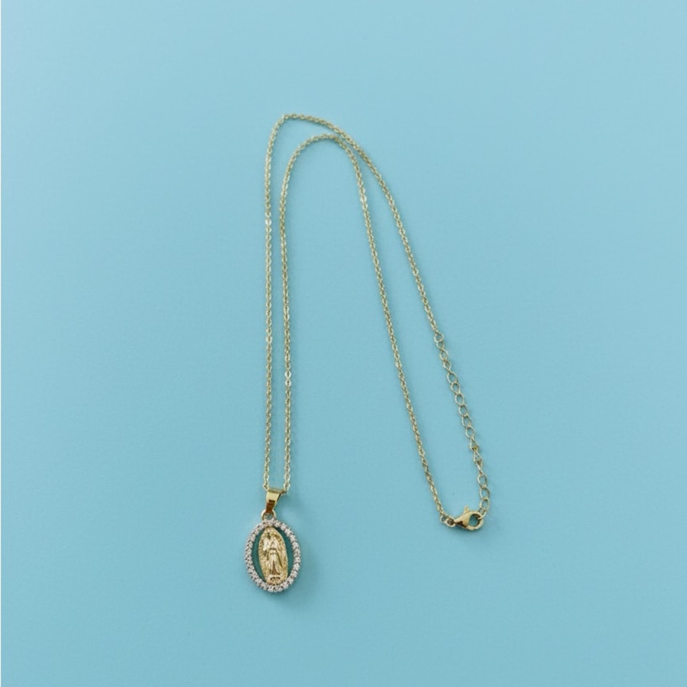 Elegant Gold Pendant Necklace virgin mary